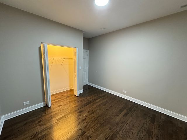 543 E 43rd Street 3W, Chicago, IL 60653