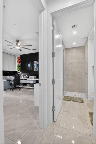 4021 NW 18th Way, Boca Raton, FL 33431