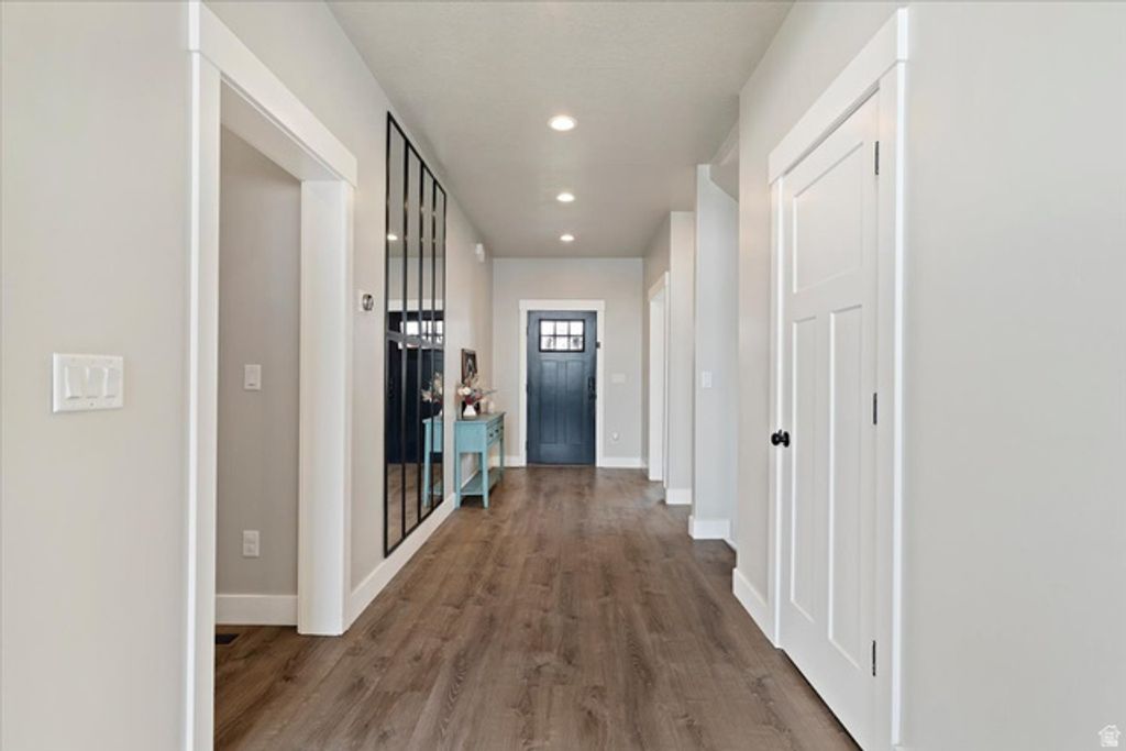 Image 5 of property listing at 95 S 200 W, Morgan, UT 84050