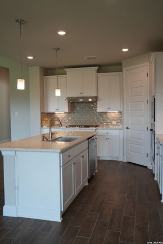 503 Canton Chase, Schertz, TX 78108