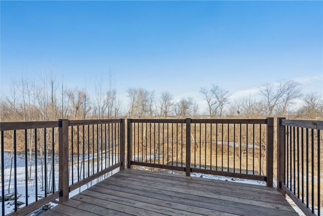 6608 Pheasant Hollow Road SW, Cedar Rapids, IA 52404