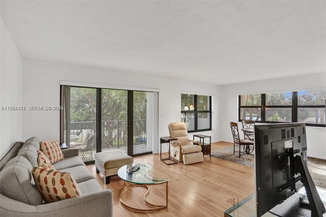 1201 S Ocean Dr 220S, Hollywood, FL 33019