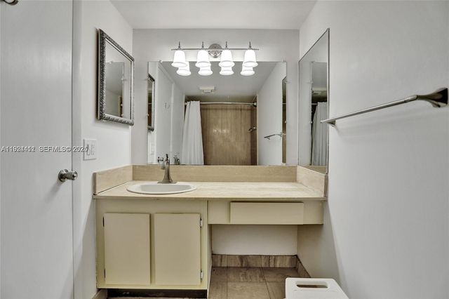 1201 S Ocean Dr 220S, Hollywood, FL 33019