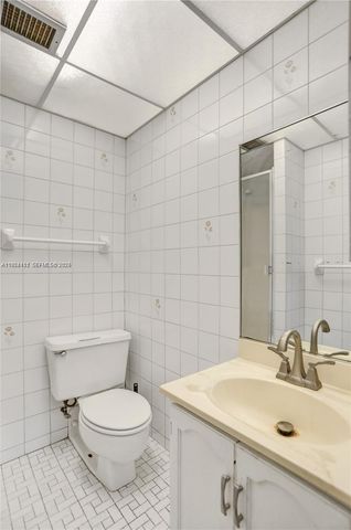 1201 S Ocean Dr 220S, Hollywood, FL 33019