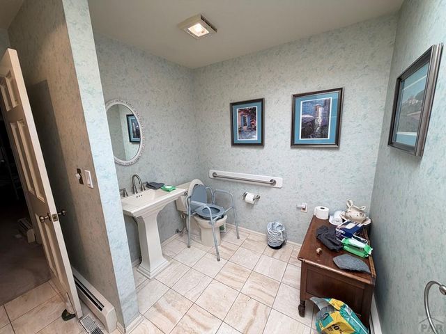 37 Calle Del Sol, Pueblo, CO 81008