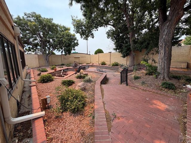 37 Calle Del Sol, Pueblo, CO 81008