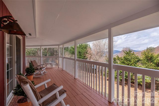 500 Apple Tree Court, Waynesville, NC 28786