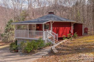 500 Apple Tree Court, Waynesville, NC 28786