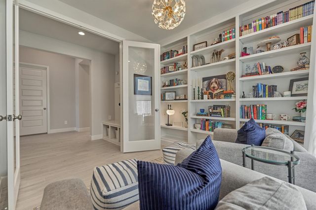 636 Sand Branch Drive, Conroe, TX 77304