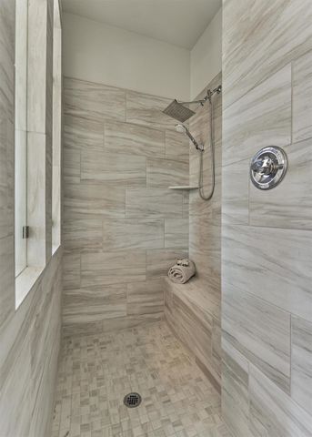 636 Sand Branch Drive, Conroe, TX 77304