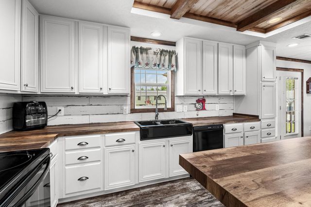 4188 Double Dee Rd., Aynor, SC 29511