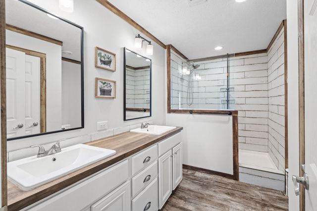 4188 Double Dee Rd., Aynor, SC 29511