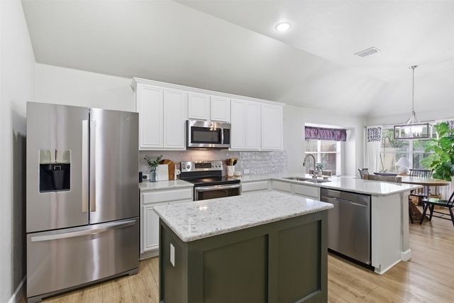 6413 Morning Dew Drive, Midlothian, TX 76065