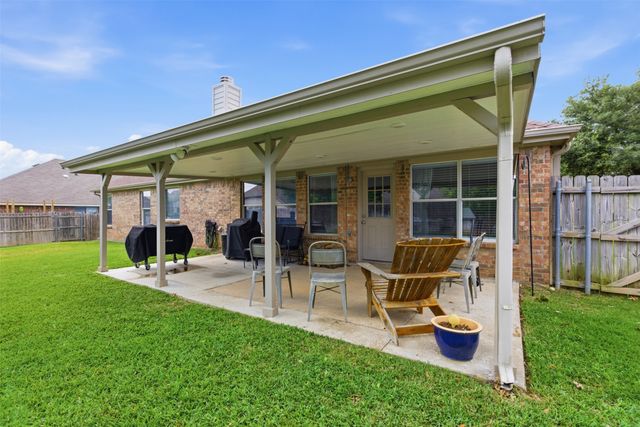 6413 Morning Dew Drive, Midlothian, TX 76065