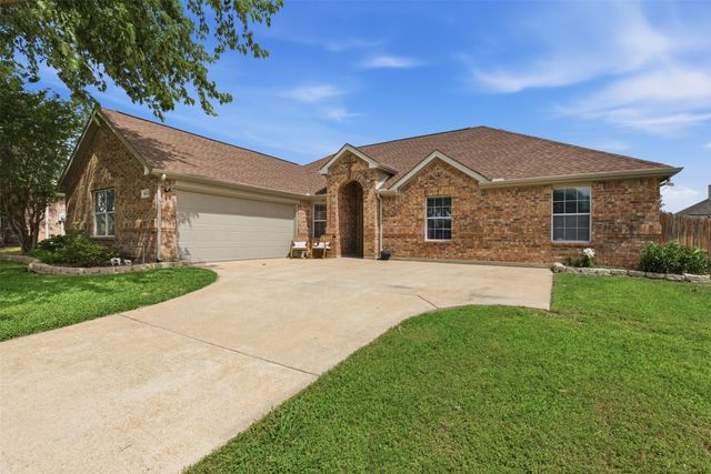 6413 Morning Dew Drive, Midlothian, TX 76065