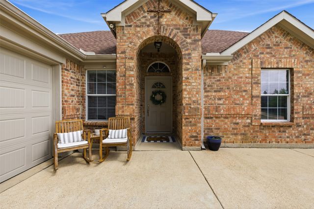 6413 Morning Dew Drive, Midlothian, TX 76065