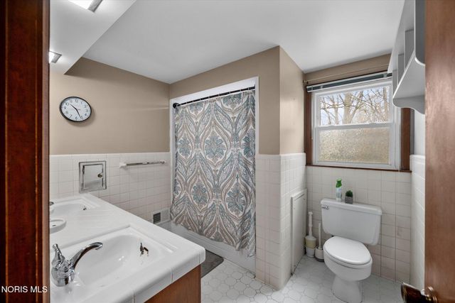 1865 Glen Ellyn Drive, Toledo, OH 43614