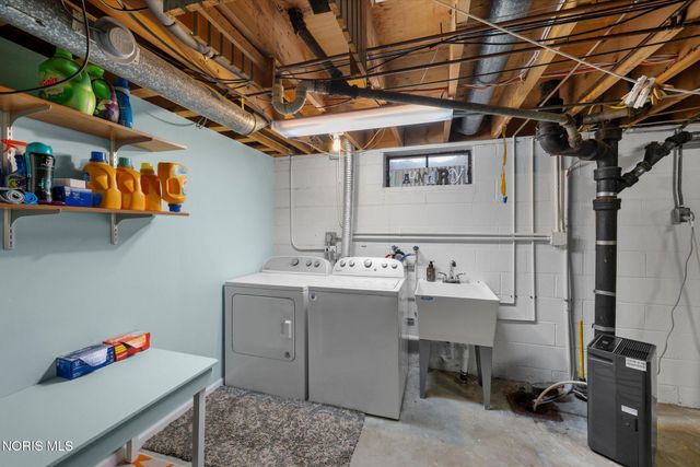 1865 Glen Ellyn Drive, Toledo, OH 43614