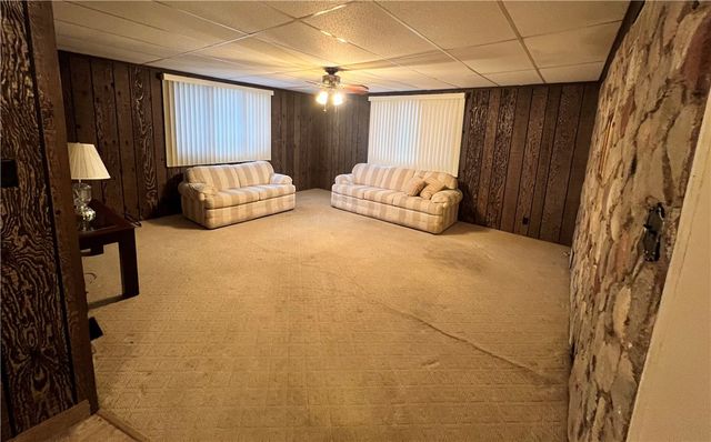 1302 Huron Ave, New Castle, PA 16101