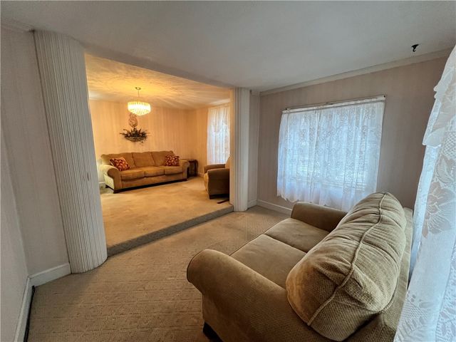 1302 Huron Ave, New Castle, PA 16101