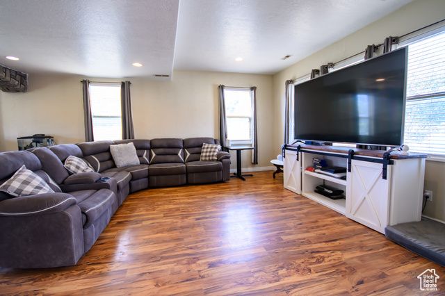 2318 S 3450 W, Syracuse, UT 84075