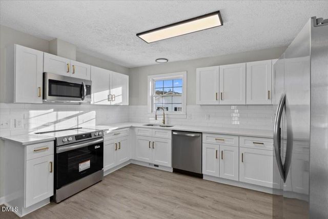 1144 Aquilla Road, Benson, NC 27504