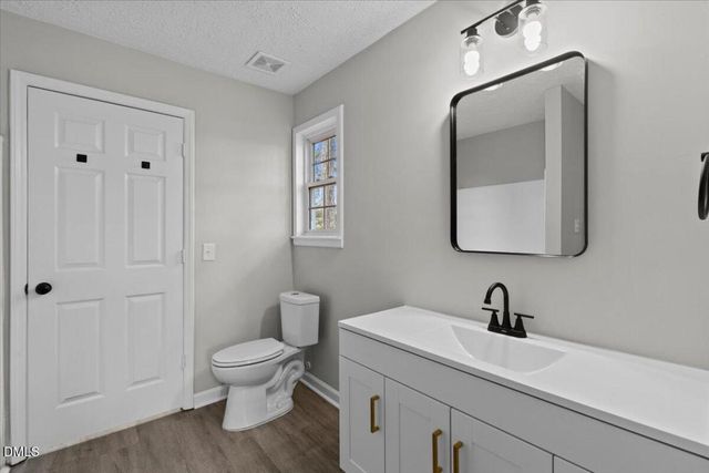 1144 Aquilla Road, Benson, NC 27504