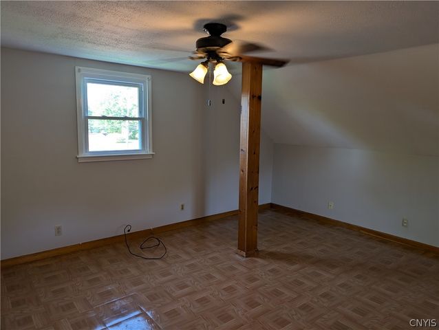 112 Pinewood Drive, Clay, NY 13090
