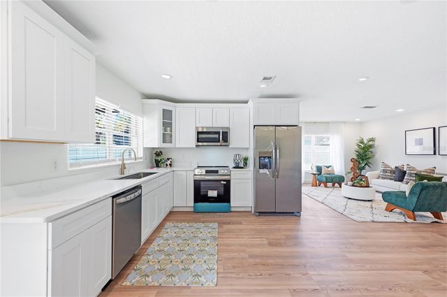 13926 CHERRY DALE LANE, Tampa, FL 33618