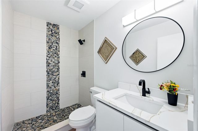 13926 CHERRY DALE LANE, Tampa, FL 33618