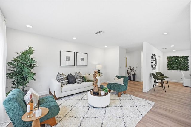 13926 CHERRY DALE LANE, Tampa, FL 33618