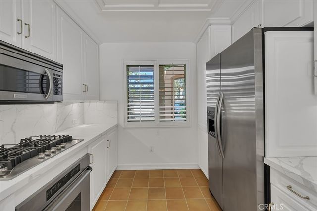 172 Villa Point Drive, Newport Beach, CA 92660