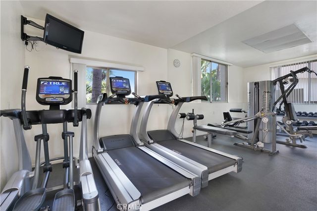 172 Villa Point Drive, Newport Beach, CA 92660