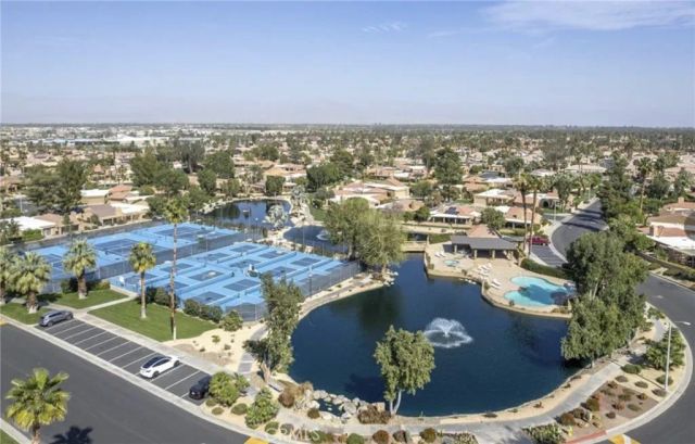 44129 Elba Court, Palm Desert, CA 92260