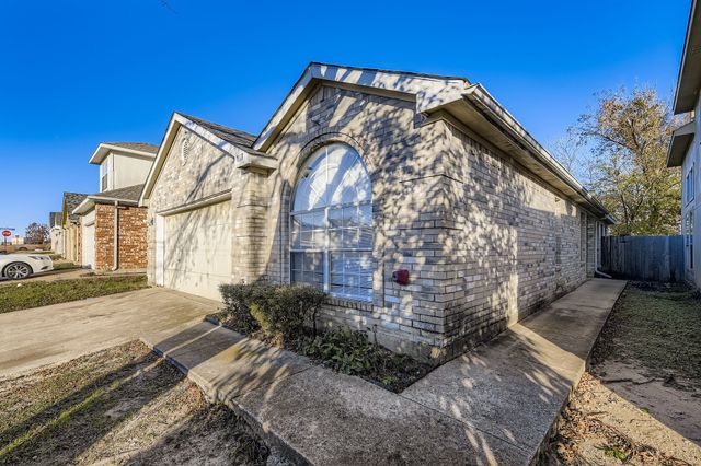 1118 Colbert Lane, Duncanville, TX 75137