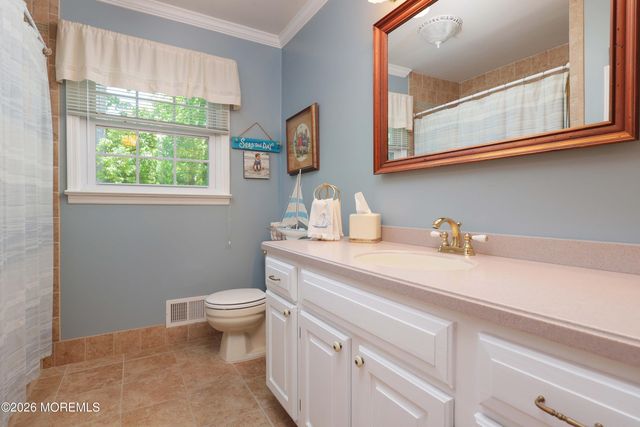 301 Buchanan Boulevard, Red Bank, NJ 07701