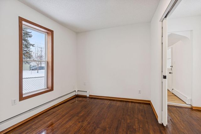 255 Curtice Street E, Saint Paul, MN 55107