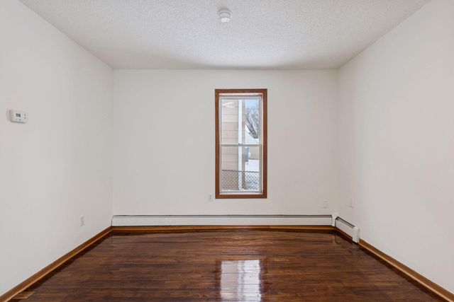 255 Curtice Street E, Saint Paul, MN 55107