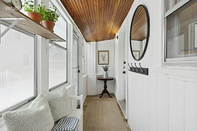 255 Curtice Street E, Saint Paul, MN 55107