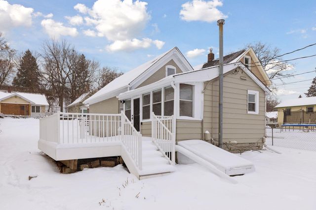 255 Curtice Street E, Saint Paul, MN 55107