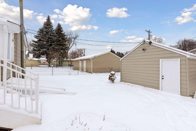 255 Curtice Street E, Saint Paul, MN 55107