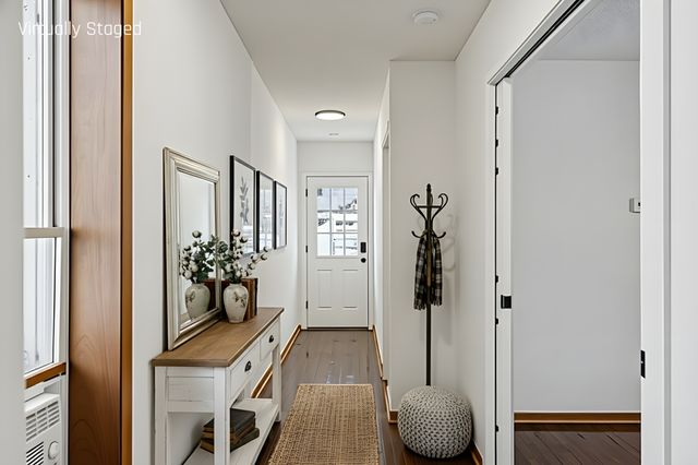 255 Curtice Street E, Saint Paul, MN 55107