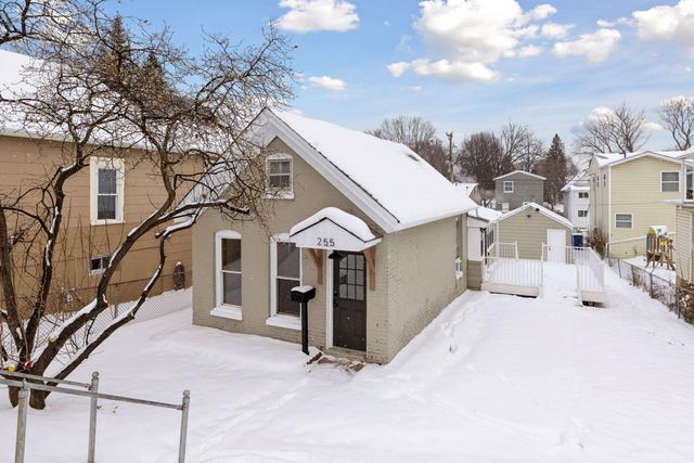 255 Curtice Street E, Saint Paul, MN 55107