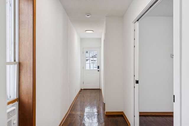 255 Curtice Street E, Saint Paul, MN 55107