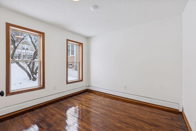 255 Curtice Street E, Saint Paul, MN 55107