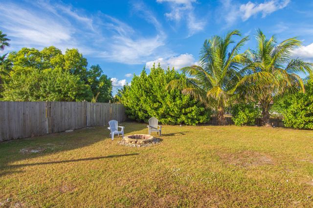 2671 SE Caladium Avenue, Port St Lucie, FL 34952