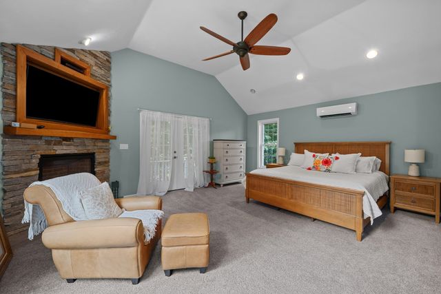 114 Elmwood Avenue, Holden, MA 01520