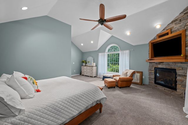 114 Elmwood Avenue, Holden, MA 01520