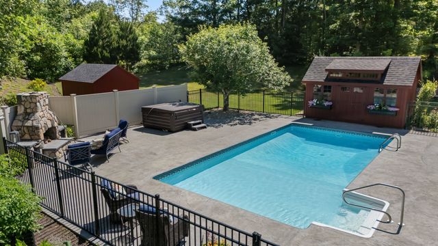 114 Elmwood Avenue, Holden, MA 01520