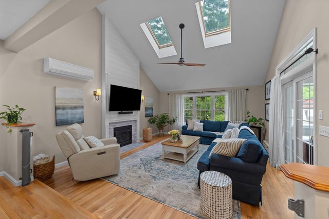 114 Elmwood Avenue, Holden, MA 01520